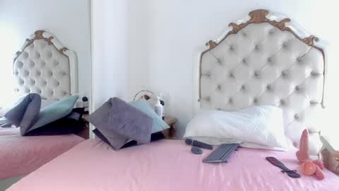 Marcela online show from 02/25/25, 07:47