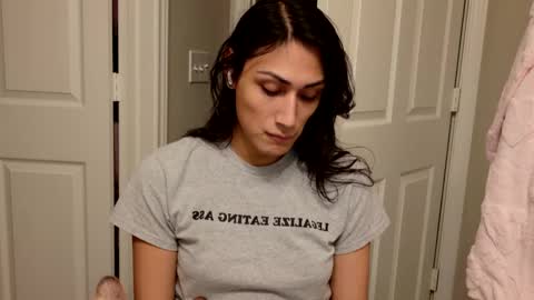 Snapshot of prinxessally chatting on 02/19/25, 04:44 Prinxessally online show from 02/19/25, 04:44