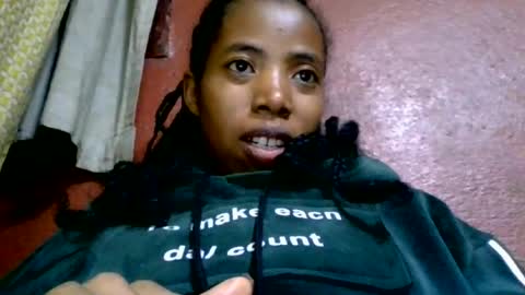 Snapshot of prisca880319 chatting on 06/28/26, 04:02 prisca880319 online show from 06/28/26, 04:02