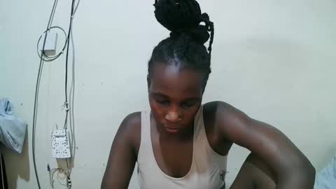 pritty_amber online show from 05/01/26, 11:37