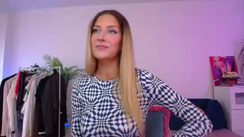 Nansy online show from 07/09/26, 09:57