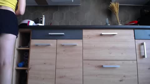 Space online show from 09/11/25, 08:03