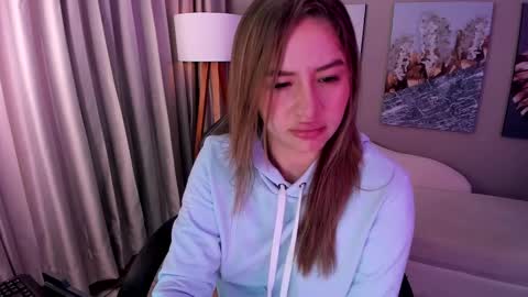 Priya Rose online show from 03/11/25, 08:31