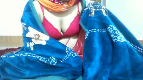 Snapshot of priyonti34 chatting on 12/06/24, 02:02 Priyonti ganguli online show from 12/06/24, 02:02