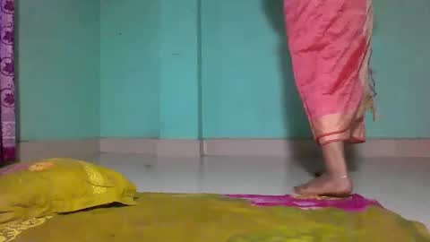 Snapshot of priyonti34 chatting on 02/13/25, 01:40 Priyonti ganguli online show from 02/13/25, 01:40