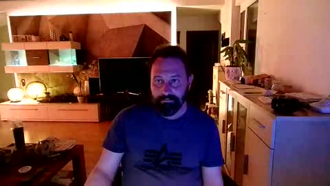 Snapshot of proband_007 chatting on 04/17/26, 09:51 proband_007 online show from 04/17/26, 09:51