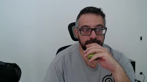 Snapshot of professional_manbd chatting on 09/27/25, 03:50 Professional manBD online show from 09/27/25, 03:50