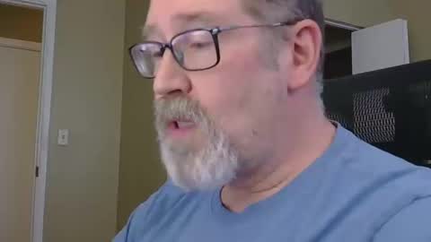 Snapshot of professor21255 chatting on 10/16/25, 09:38 professor21255 online show from 10/16/25, 09:38