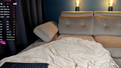 Raven  but you can call me sweetie or honey too  online show from 02/07/25, 09:37