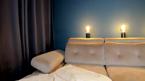 Raven  but you can call me sweetie or honey too  online show from 10/10/25, 05:56