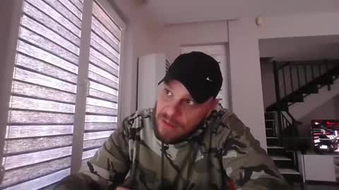 Snapshot of prollmaster1 chatting on 11/16/25, 07:58 ProllMaster online show from 11/16/25, 07:58