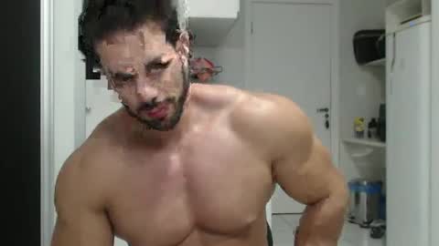Snapshot of promuscles4u chatting on 01/05/25, 01:03 promuscles4u online show from 01/05/25, 01:03