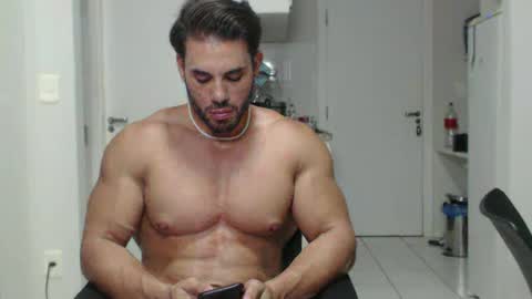Snapshot of promuscles4u chatting on 01/23/25, 12:57 promuscles4u online show from 01/23/25, 12:57
