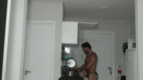 Snapshot of promuscles4u chatting on 01/23/25, 04:19 promuscles4u online show from 01/23/25, 04:19