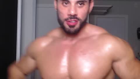 Snapshot of promuscles4u chatting on 02/15/25, 10:31 promuscles4u online show from 02/15/25, 10:31