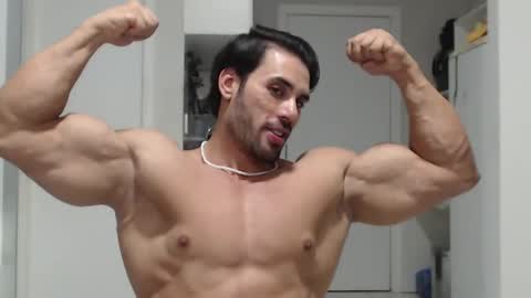 Snapshot of promuscles4u chatting on 03/08/25, 09:51 promuscles4u online show from 03/08/25, 09:51