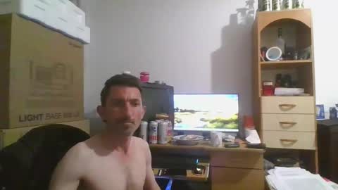 Snapshot of prosexualny chatting on 04/25/26, 11:57 Mariusz online show from 04/25/26, 11:57