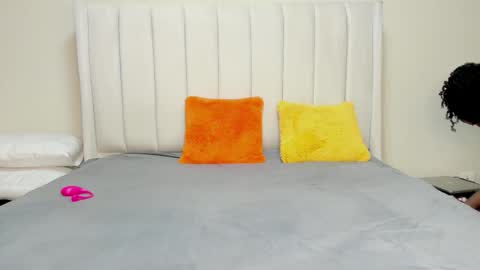 Snapshot of proudafricaka chatting on 09/21/25, 04:25 proudafricaka online show from 09/21/25, 04:25