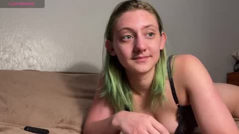 Oli online show from 06/12/26, 07:24