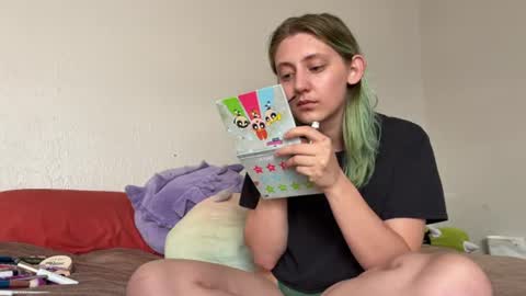 Oli online show from 06/19/26, 07:17