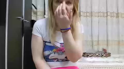 Snapshot of pryncess_sweety chatting on 03/12/26, 07:09 Pryncess sweety online show from 03/12/26, 07:09