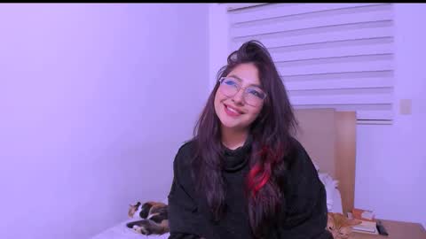 Snapshot of pscis_69 chatting on 10/29/25, 06:59 Mara online show from 10/29/25, 06:59