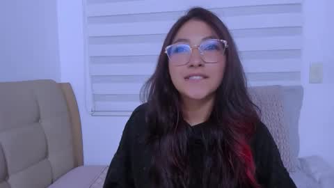 Snapshot of pscis_69 chatting on 01/13/26, 04:18 Mara online show from 01/13/26, 04:18