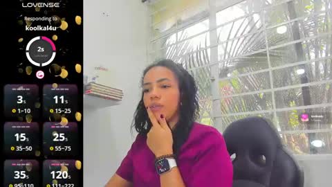 psique_naughty2 online show from 02/19/25, 10:09