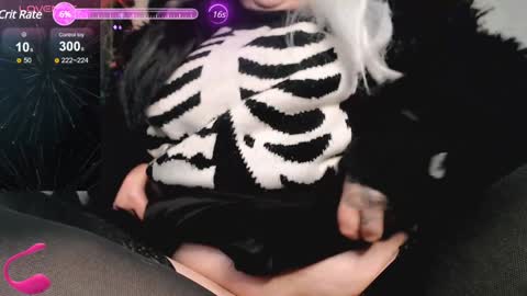 OlivePsy online show from 12/29/24, 10:03