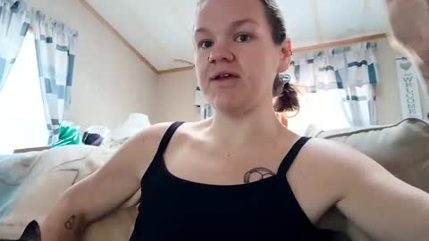 Snapshot of psycholette chatting on 12/06/24, 07:01 ThickLetteSweetheart online show from 12/06/24, 07:01