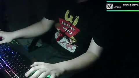 Snapshot of pt35l chatting on 02/14/25, 04:04 your mysterious man online show from 02/14/25, 04:04