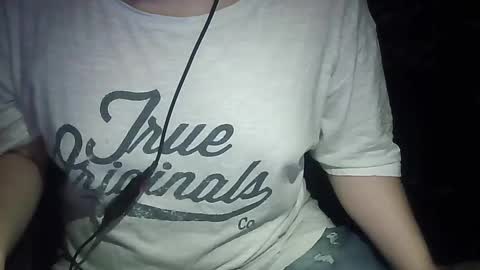 Snapshot of pt35l chatting on 12/15/25, 01:32 your mysterious man online show from 12/15/25, 01:32