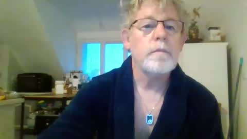 Snapshot of ptitrouquin chatting on 01/15/26, 08:08 ptitrouquin online show from 01/15/26, 08:08