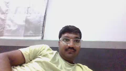 Snapshot of ptl1711 chatting on 04/05/26, 03:53 ptl1711 online show from 04/05/26, 03:53