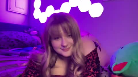 Snapshot of puckxbunnyy chatting on 01/30/25, 07:29 Bunny online show from 01/30/25, 07:29
