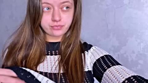 Snapshot of puff_witch chatting on 12/21/24, 07:03 Nayaa Nay 3 online show from 12/21/24, 07:03