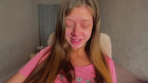 Snapshot of puff_witch chatting on 01/07/25, 03:46 Nayaa Nay 3 online show from 01/07/25, 03:46