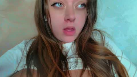 Snapshot of puff_witch chatting on 01/16/25, 12:53 Nayaa Nay 3 online show from 01/16/25, 12:53