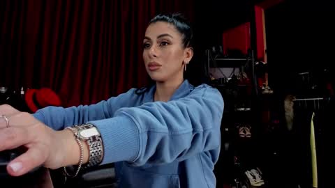 MissPuffyLove online show from 02/02/25, 07:35