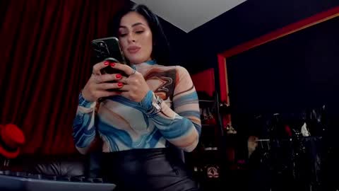 MissPuffyLove online show from 02/06/25, 12:11