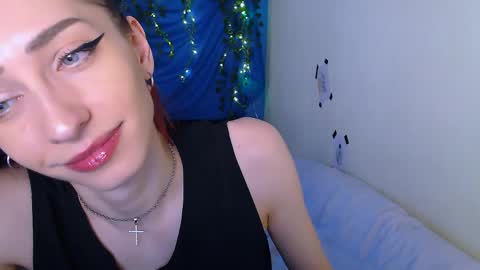 Snapshot of pufpufog chatting on 04/06/26, 02:29 EsteticHouse online show from 04/06/26, 02:29