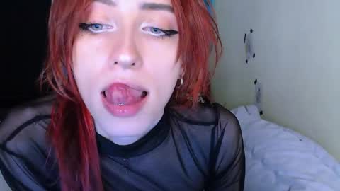 Snapshot of pufpufog chatting on 04/09/26, 05:40 EsteticHouse online show from 04/09/26, 05:40