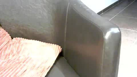 Snapshot of pumpkin3000 chatting on 01/05/25, 09:25 pumpkin3000 online show from 01/05/25, 09:25