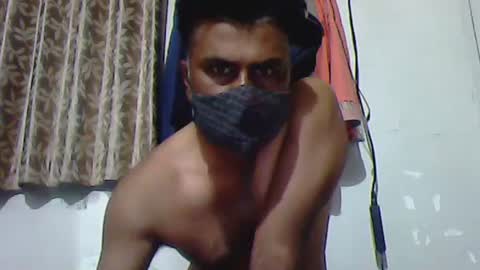 Snapshot of puneguyoncam chatting on 01/30/25, 08:54 puneguyoncam online show from 01/30/25, 08:54