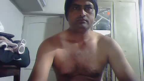 Snapshot of puneguyoncam chatting on 02/21/25, 05:53 puneguyoncam online show from 02/21/25, 05:53