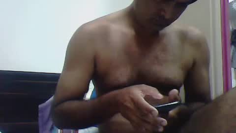 Snapshot of puneguyoncam chatting on 05/29/26, 05:00 puneguyoncam online show from 05/29/26, 05:00