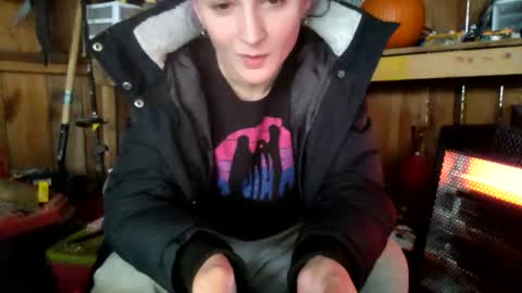 punkiedulc online show from 12/17/25, 04:57