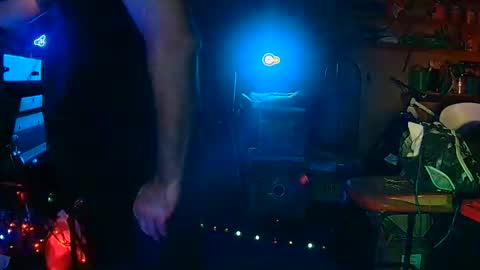 punkrunr083 online show from 06/08/26, 09:20