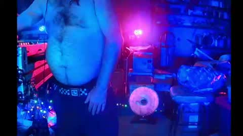 punkrunr083 online show from 06/10/26, 08:35