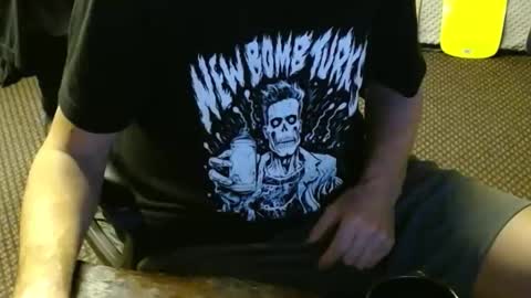 Snapshot of punkypapi chatting on 11/13/25, 08:52 Jojo online show from 11/13/25, 08:52